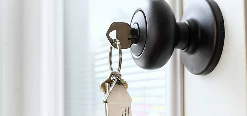 Bifold Door Knob Replacement in Roseville, California